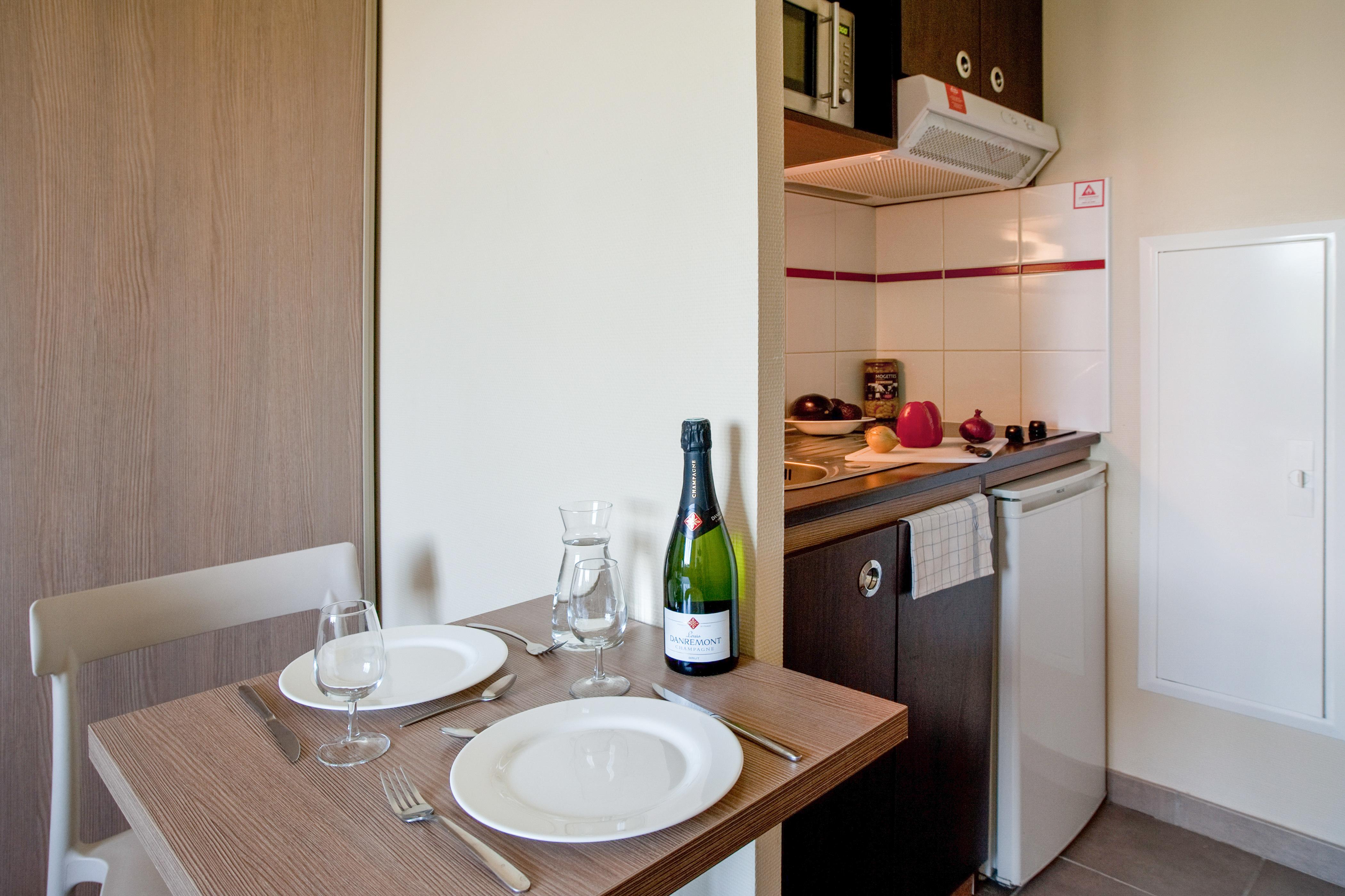 Appart'City Classic La Roche Sur Yon Centre Экстерьер фото